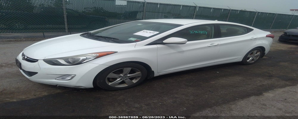 5NPDH4AE9DH427441 2013 HYUNDAI ELANTRA photo no. 2