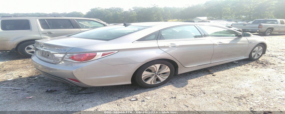 KMHEC4A42DA068060 2013 HYUNDAI SONATA HYBRID photo no. 4