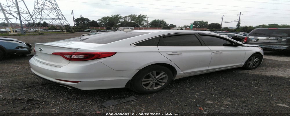 5NPE24AF6HH444637 2017 HYUNDAI SONATA photo no. 4