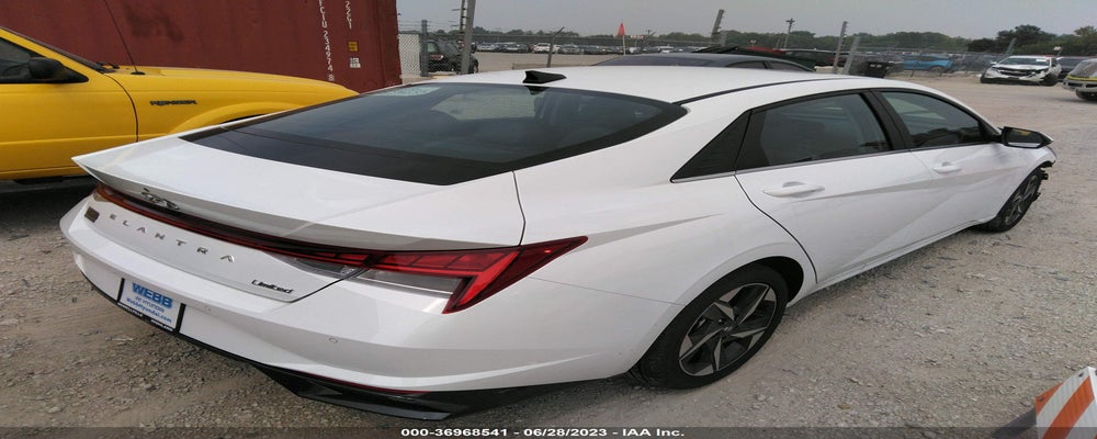 5NPLP4AG9PH114832 2023 HYUNDAI ELANTRA photo no. 4