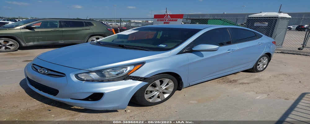 KMHCU4AE6CU228256 2012 HYUNDAI ACCENT photo no. 2