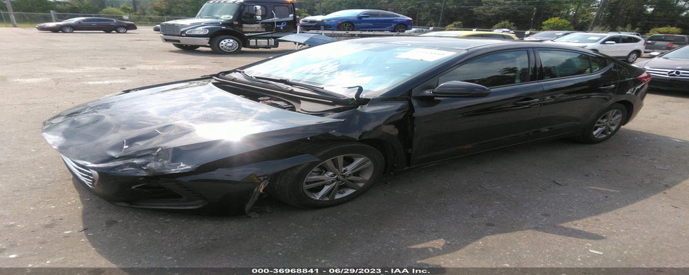 5NPD84LF1JH268142 2018 HYUNDAI ELANTRA photo no. 2