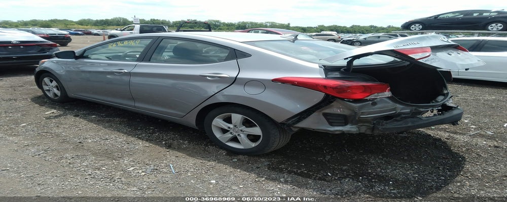 KMHDH4AE3DU907427 2013 HYUNDAI ELANTRA photo no. 3