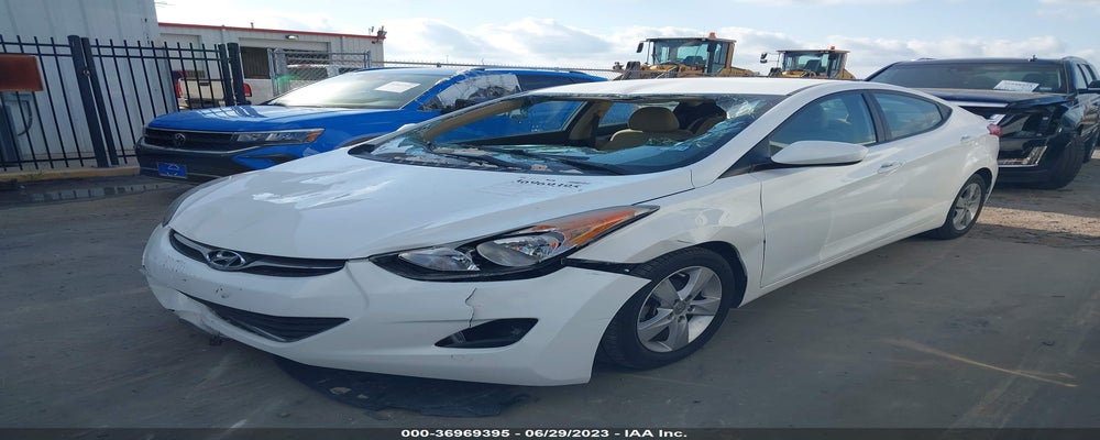 5NPDH4AE4DH352034 2013 HYUNDAI ELANTRA photo no. 2