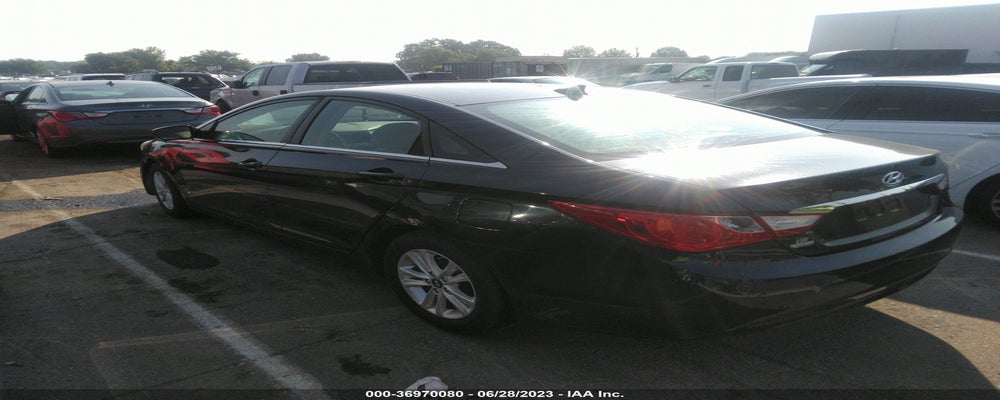 5NPEB4AC0BH215481 2011 HYUNDAI SONATA photo no. 3