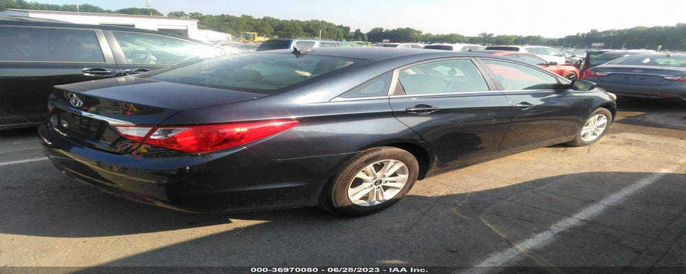 5NPEB4AC0BH215481 2011 HYUNDAI SONATA photo no. 4