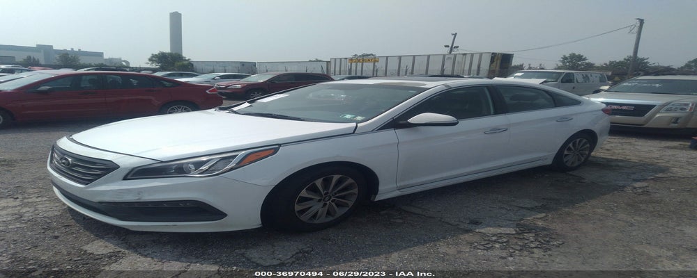 5NPE34AFXGH429098 2016 HYUNDAI SONATA photo no. 2