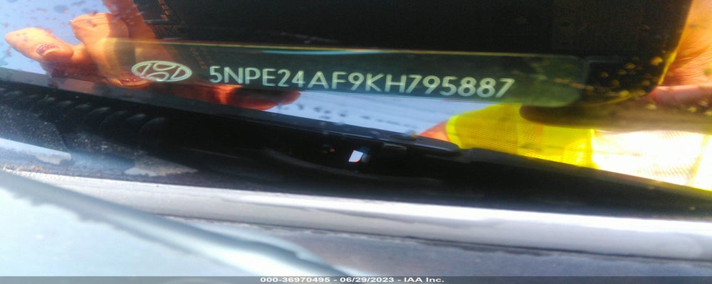 5NPE24AF9KH795887 2019 HYUNDAI SONATA photo no. 9