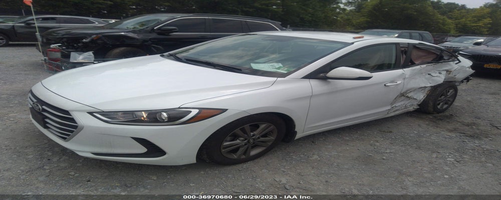 5NPD84LF8JH384664 2018 HYUNDAI ELANTRA photo no. 2
