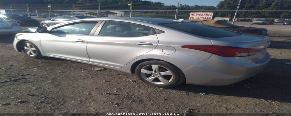 5NPDH4AE4DH315842 2013 HYUNDAI ELANTRA photo no. 3
