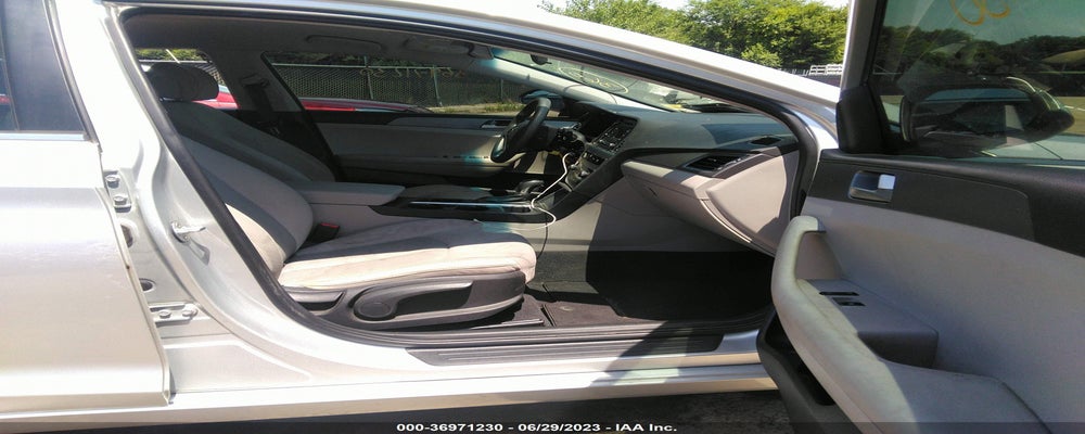 5NPE24AF8HH487442 2017 HYUNDAI SONATA photo no. 5