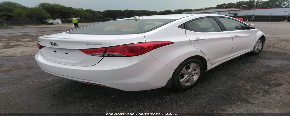 5NPDH4AE6DH240688 2013 HYUNDAI ELANTRA photo no. 4