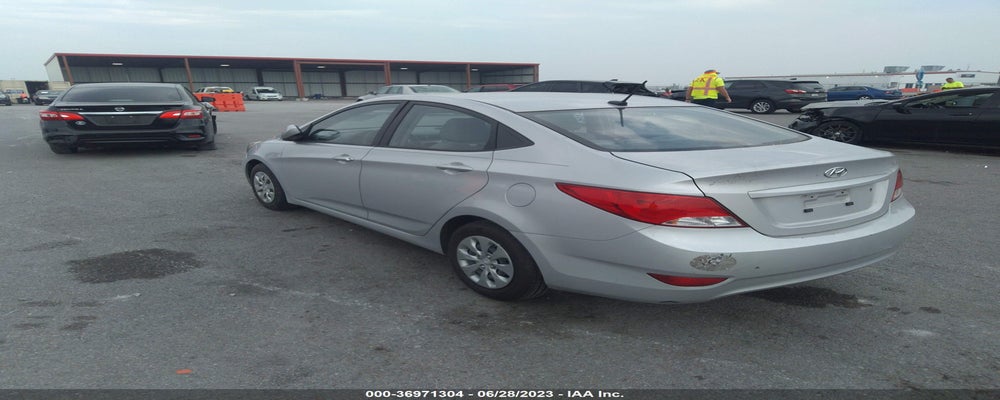 KMHCT4AE6GU115562 2016 HYUNDAI ACCENT photo no. 3