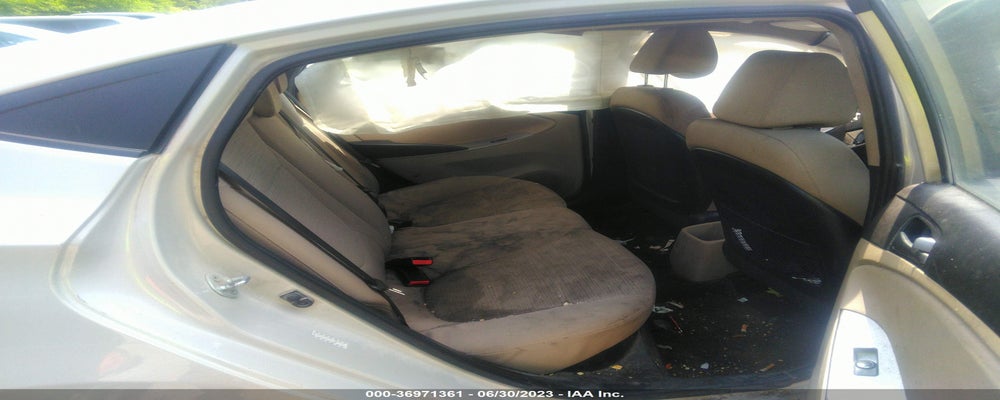 KMHCT4AE8GU999049 2016 HYUNDAI ACCENT photo no. 8