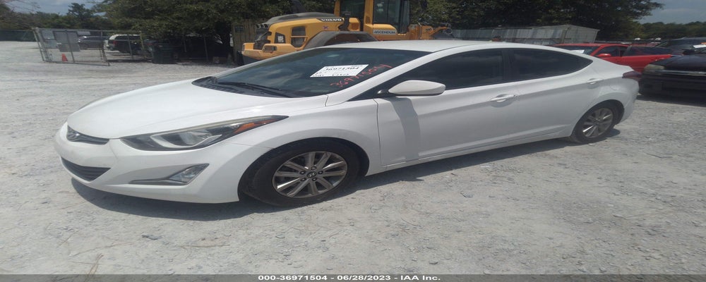 5NPDH4AE9GH772263 2016 HYUNDAI ELANTRA photo no. 2