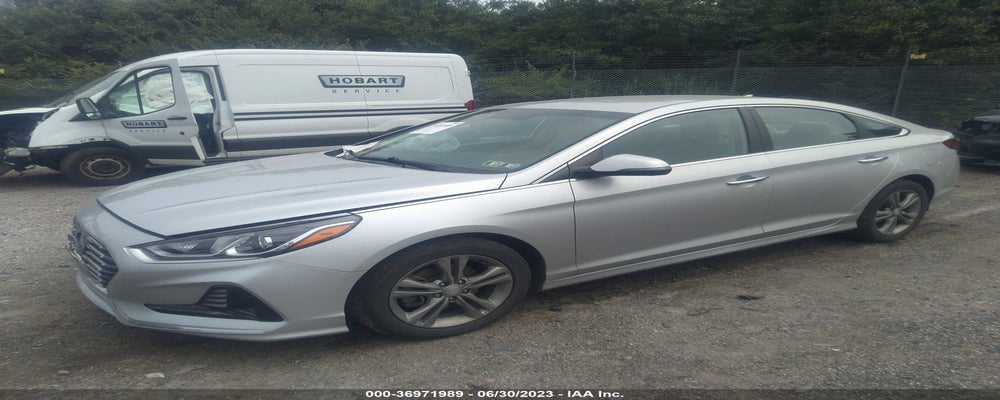 5NPE34AF4JH671781 2018 HYUNDAI SONATA photo no. 2