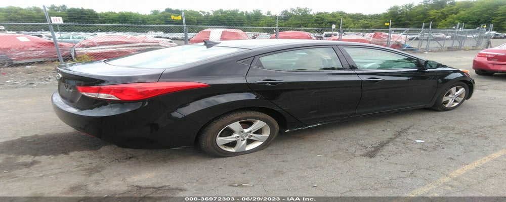 5NPDH4AE7DH381690 2013 HYUNDAI ELANTRA photo no. 4