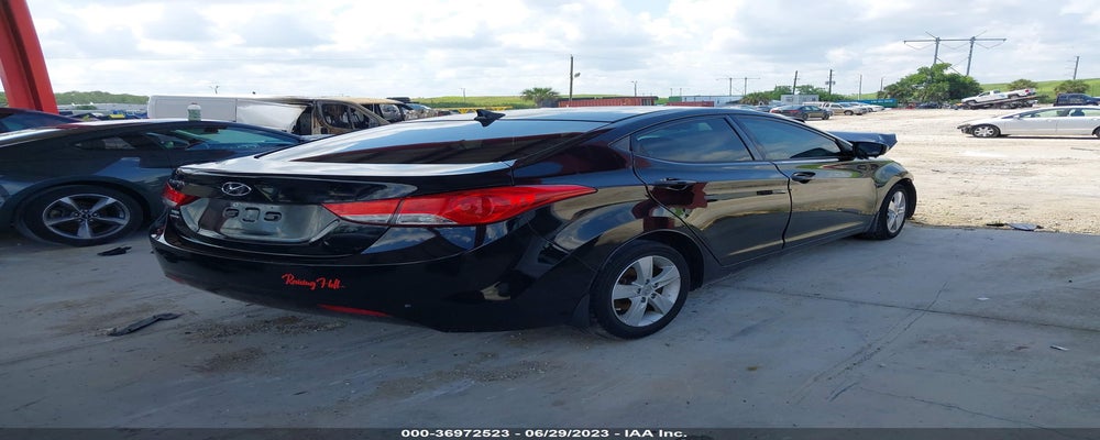 5NPDH4AEXDH396376 2013 HYUNDAI ELANTRA photo no. 4