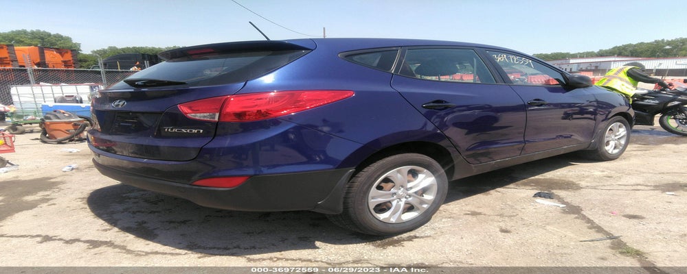 KM8JT3AB7BU145704 2011 HYUNDAI TUCSON photo no. 4