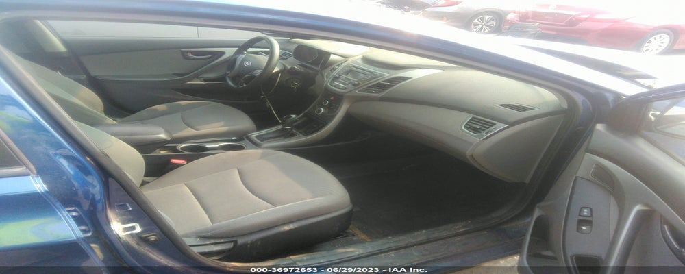 5NPDH4AE1GH704068 2016 HYUNDAI ELANTRA photo no. 5