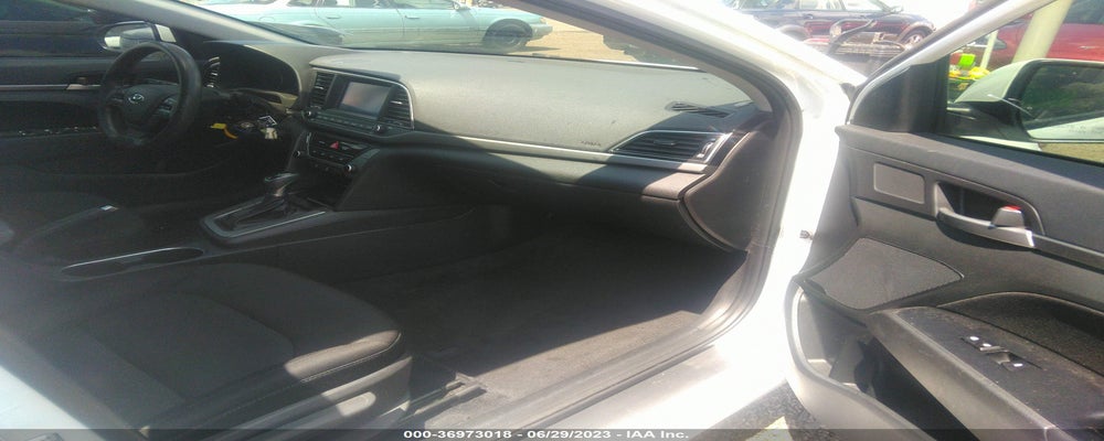 5NPD84LF7JH256898 2018 HYUNDAI ELANTRA photo no. 5