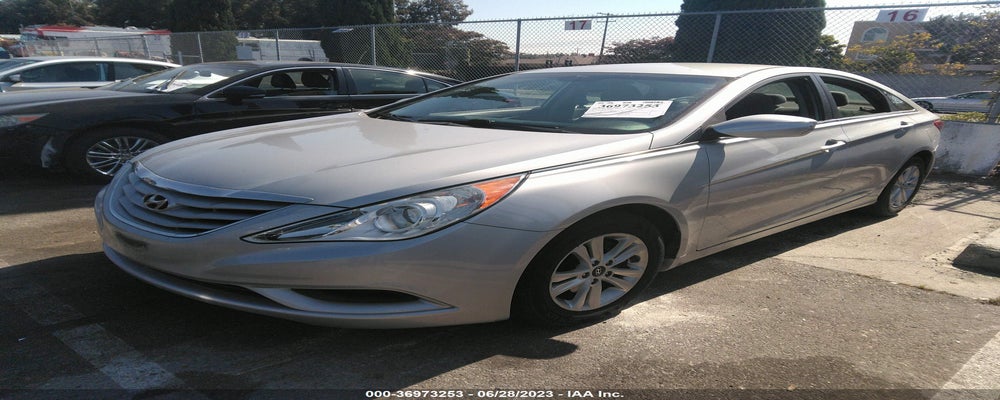 5NPEB4AC3DH797417 2013 HYUNDAI SONATA photo no. 2
