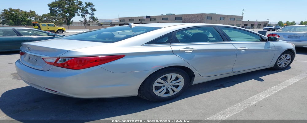 5NPEB4AC8BH034144 2011 HYUNDAI SONATA photo no. 4