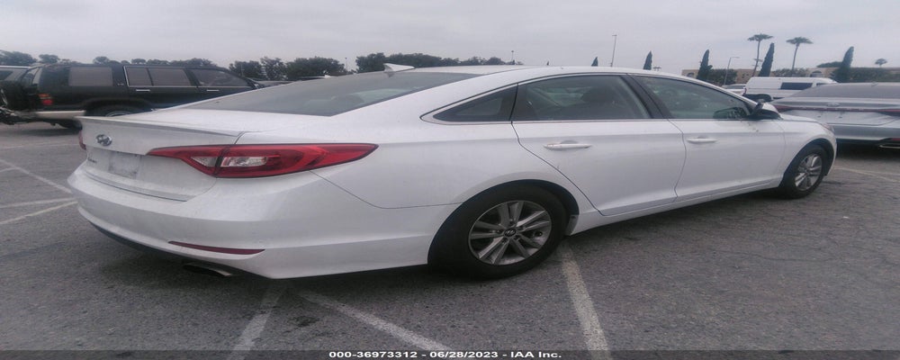 5NPE24AF8GH349110 2016 HYUNDAI SONATA photo no. 4