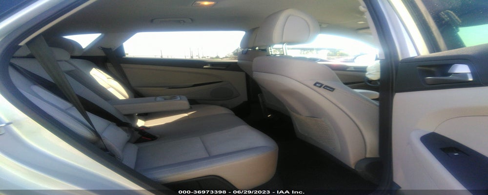 KM8J33A46JU716096 2018 HYUNDAI TUCSON photo no. 8