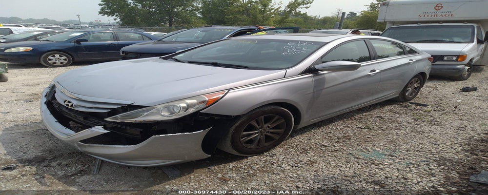 5NPEB4ACXBH118045 2011 HYUNDAI SONATA photo no. 2