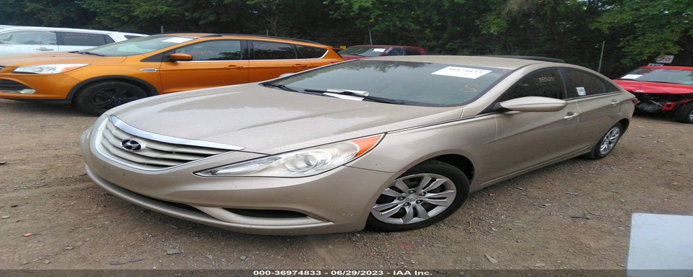 5NPEB4AC5BH072432 2011 HYUNDAI SONATA photo no. 2