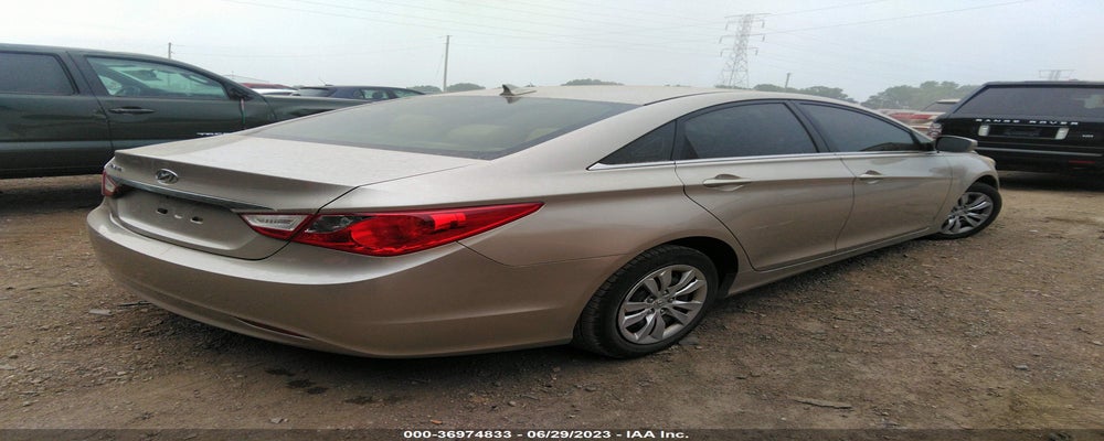 5NPEB4AC5BH072432 2011 HYUNDAI SONATA photo no. 4
