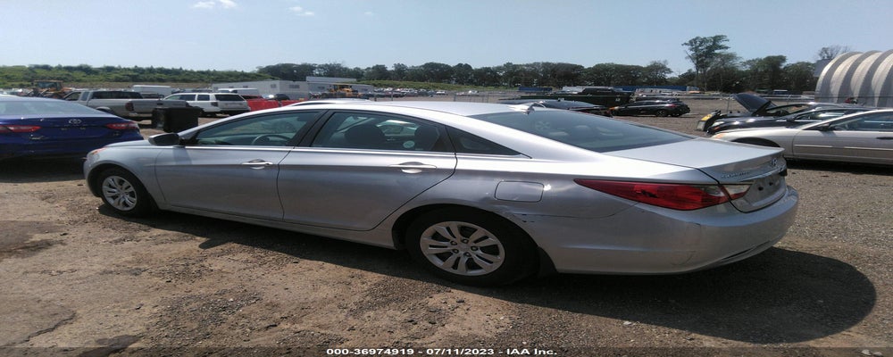 5NPEB4AC1CH427811 2012 HYUNDAI SONATA photo no. 3