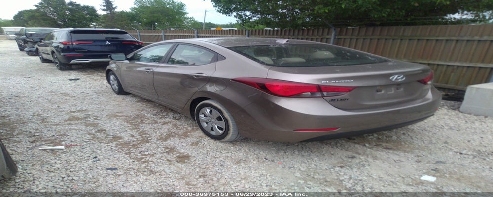 5NPDH4AE4GH693423 2016 HYUNDAI ELANTRA photo no. 3