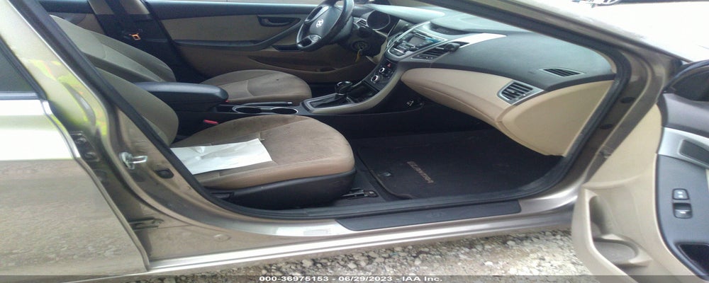 5NPDH4AE4GH693423 2016 HYUNDAI ELANTRA photo no. 5