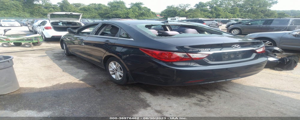 5NPEB4AC4DH683135 2013 HYUNDAI SONATA photo no. 3