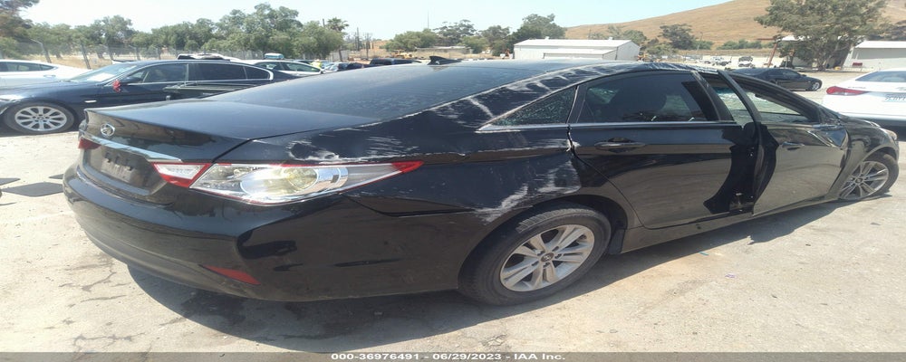 5NPEB4AC0EH945914 2014 HYUNDAI SONATA photo no. 4