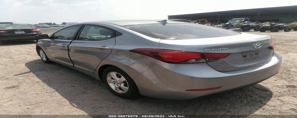 5NPDH4AE3FH636967 2015 HYUNDAI ELANTRA photo no. 3