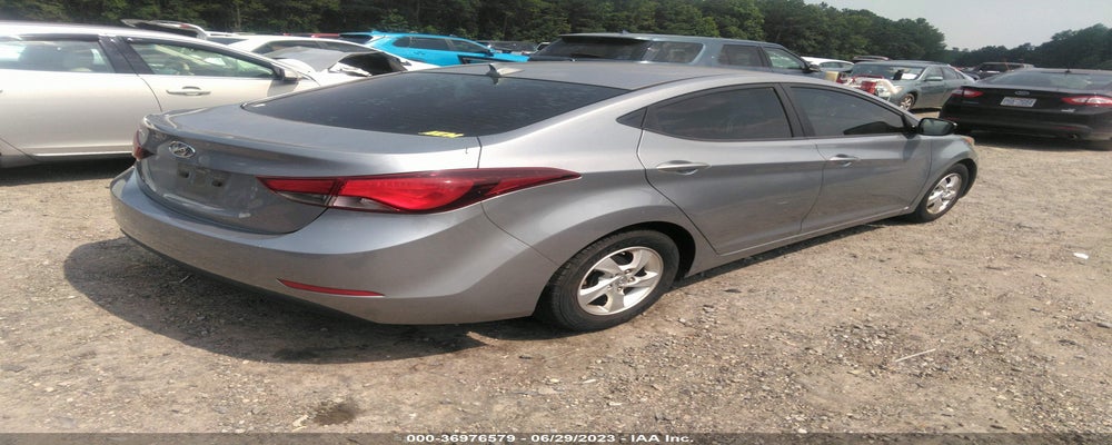 5NPDH4AE3FH636967 2015 HYUNDAI ELANTRA photo no. 4