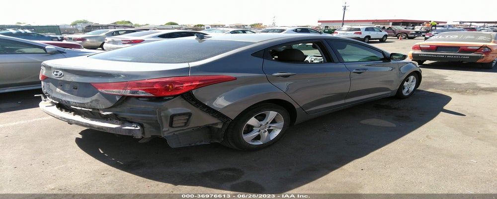 5NPDH4AE9DH373185 2013 HYUNDAI ELANTRA photo no. 4