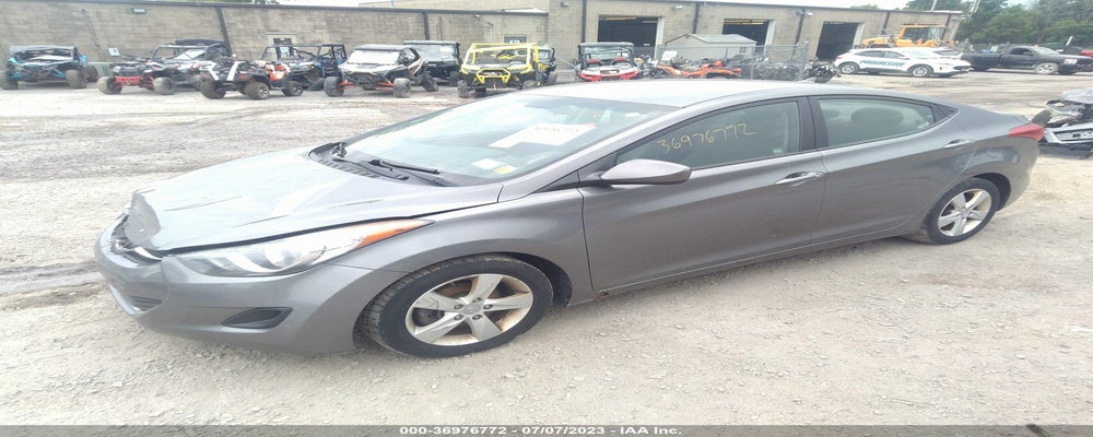 5NPDH4AE4DH337372 2013 HYUNDAI ELANTRA photo no. 2