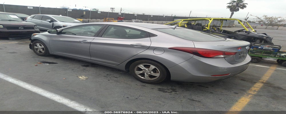 5NPDH4AEXFH560115 2015 HYUNDAI ELANTRA photo no. 3