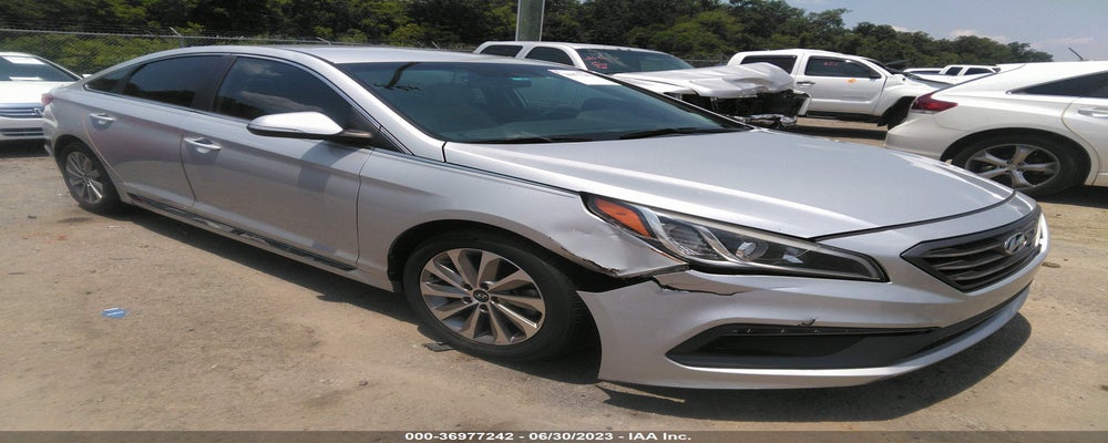5NPE34AF8FH083633 2015 HYUNDAI SONATA photo no. 9