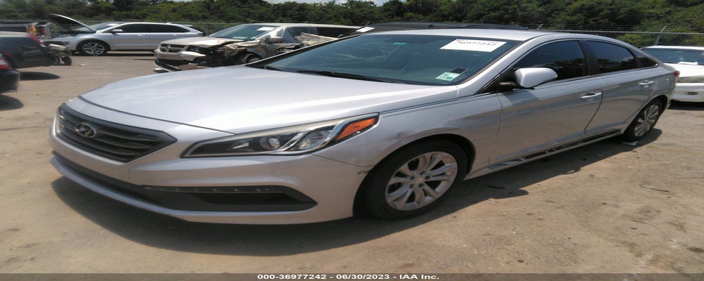 5NPE34AF8FH083633 2015 HYUNDAI SONATA photo no. 2