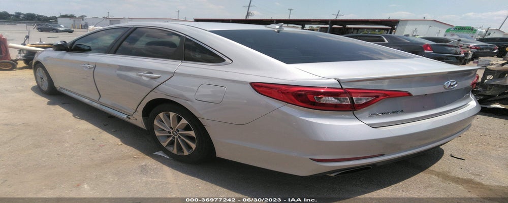 5NPE34AF8FH083633 2015 HYUNDAI SONATA photo no. 3