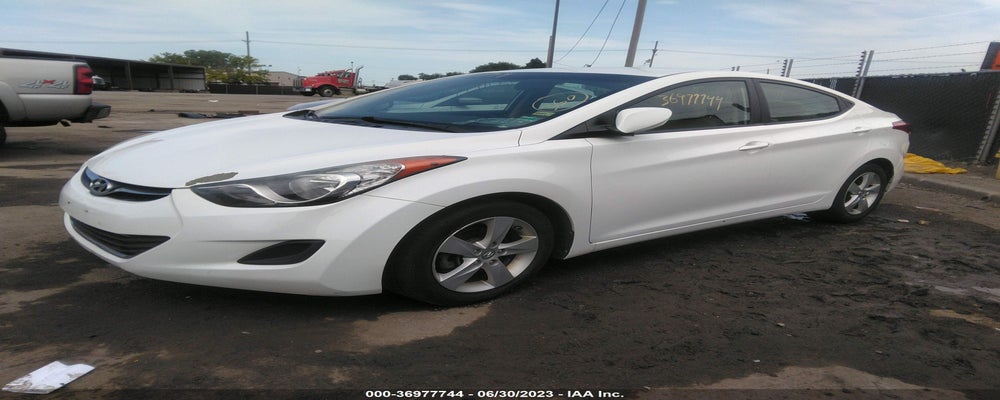 5NPDH4AE4DH348923 2013 HYUNDAI ELANTRA photo no. 2
