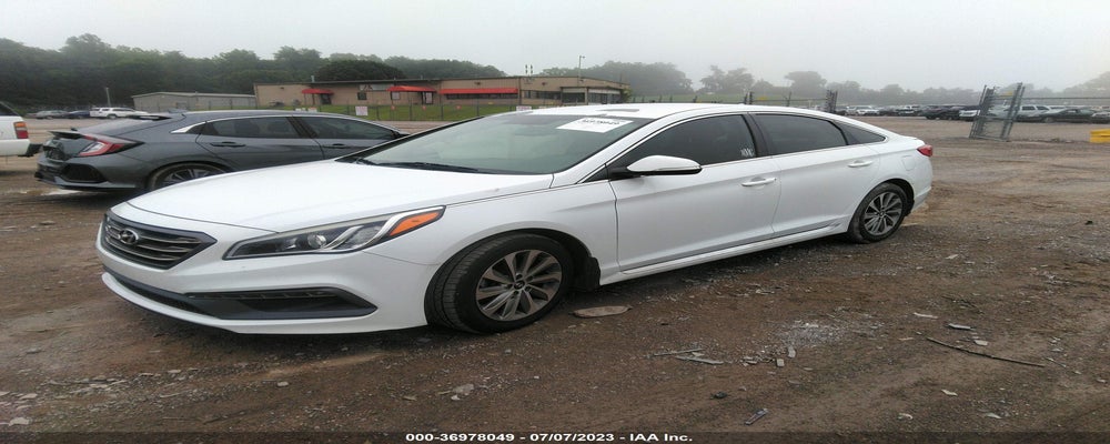 5NPE34AFXGH346948 2016 HYUNDAI SONATA photo no. 2