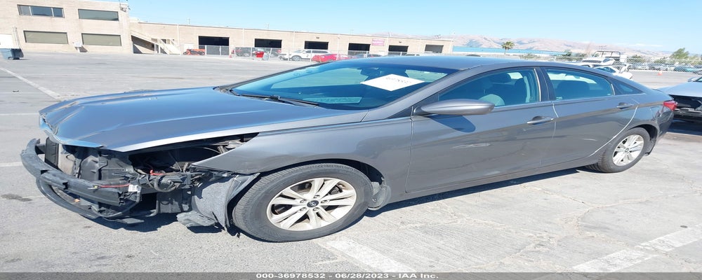 5NPEB4AC6DH645020 2013 HYUNDAI SONATA photo no. 2