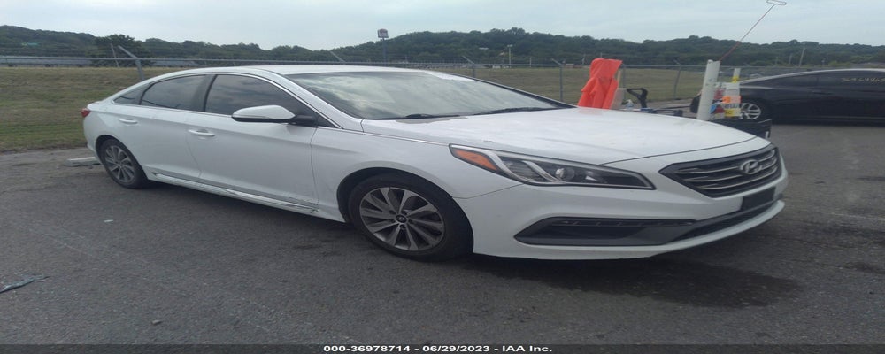 5NPE34AF2FH021998 2015 HYUNDAI SONATA photo no. 11