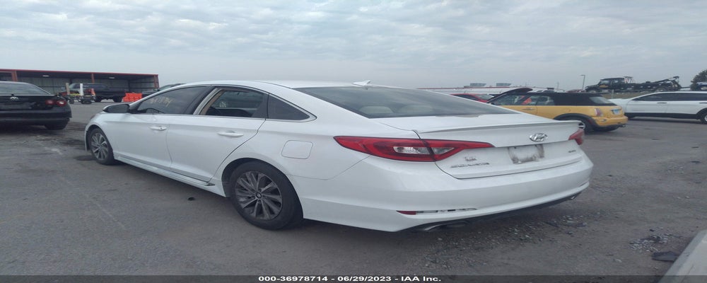 5NPE34AF2FH021998 2015 HYUNDAI SONATA photo no. 3